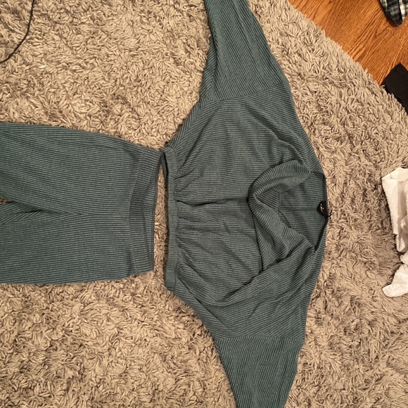 Urban outfitters matching set ! - Picture 2 of 7